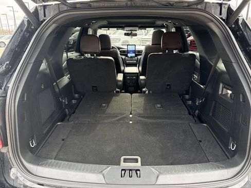 Certified 2023 Ford Explorer Platinum w/ Technology Package image 56