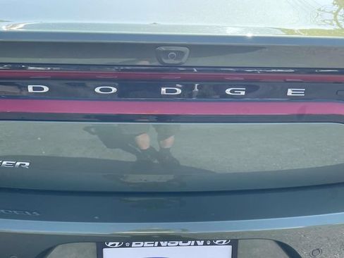 Used 2023 Dodge Charger SXT RWD image 5