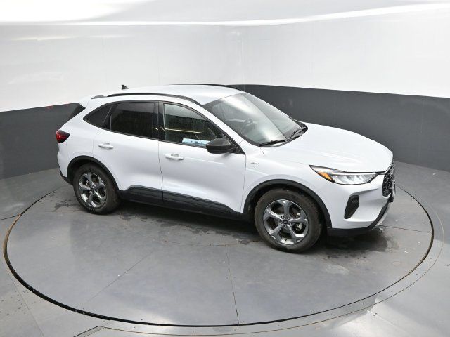 Used 2025 Ford Escape ST-Line FWD image 36