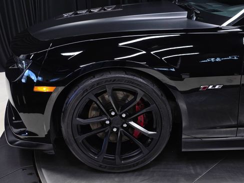 Used 2015 Chevrolet Camaro SS w/ SS Performance Package RWD image 48