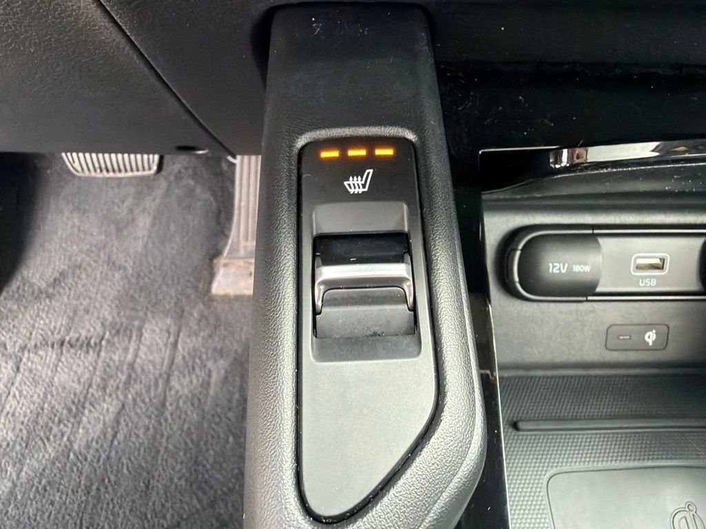 Used 2022 Kia Telluride S AWD/4WD image 36