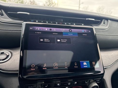 Used 2022 Jeep Grand Cherokee Overland image 30