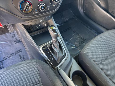 Used 2020 Hyundai Accent SE image 34