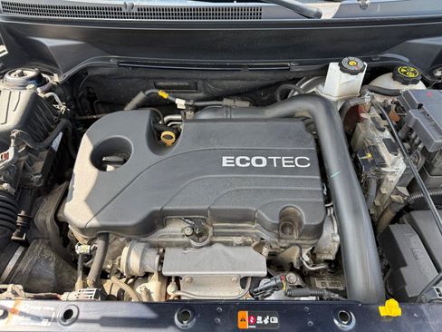 Certified 2021 Chevrolet Equinox LT FWD image 16