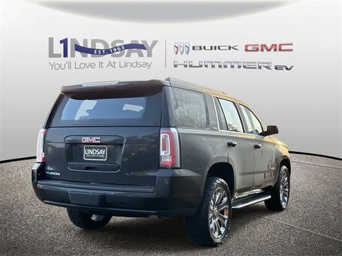 Used 2019 GMC Yukon SLT image 2