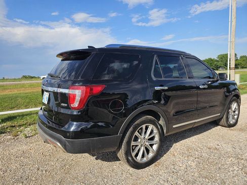 Used 2016 Ford Explorer Limited AWD/4WD image 4