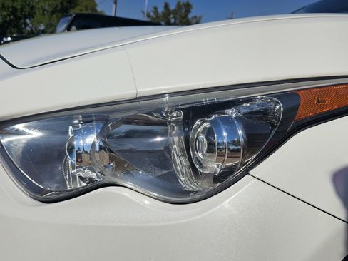 Used 2017 INFINITI QX70 2WD w/ Premium Package image 11