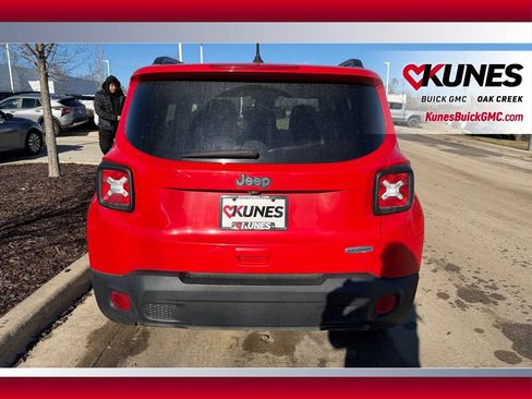 Used 2021 Jeep Renegade Latitude w/ Convenience Group image 5