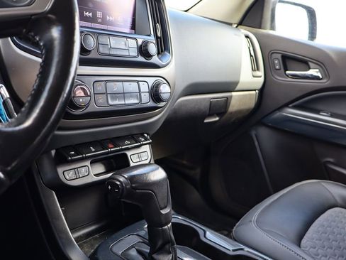 Used 2018 Chevrolet Colorado Z71 image 28
