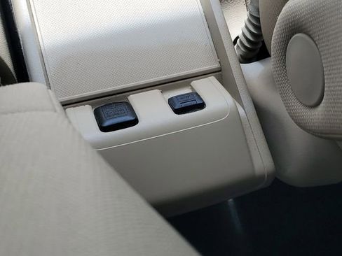 Used 2011 Honda CR-V SE image 11