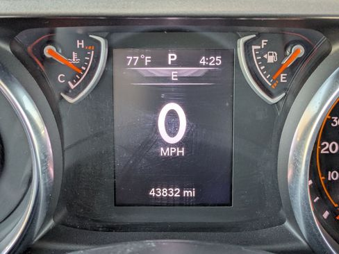 Used 2023 Jeep Wrangler Unlimited Sport AWD/4WD image 22