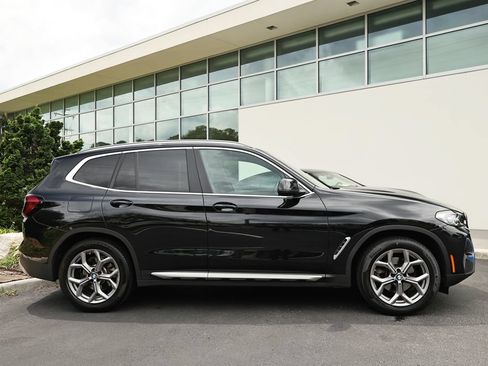 Used 2024 BMW X3 xDrive30i w/ Premium Package AWD/4WD image 4
