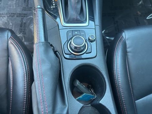 Used 2015 MAZDA MAZDA3 i Grand Touring image 34