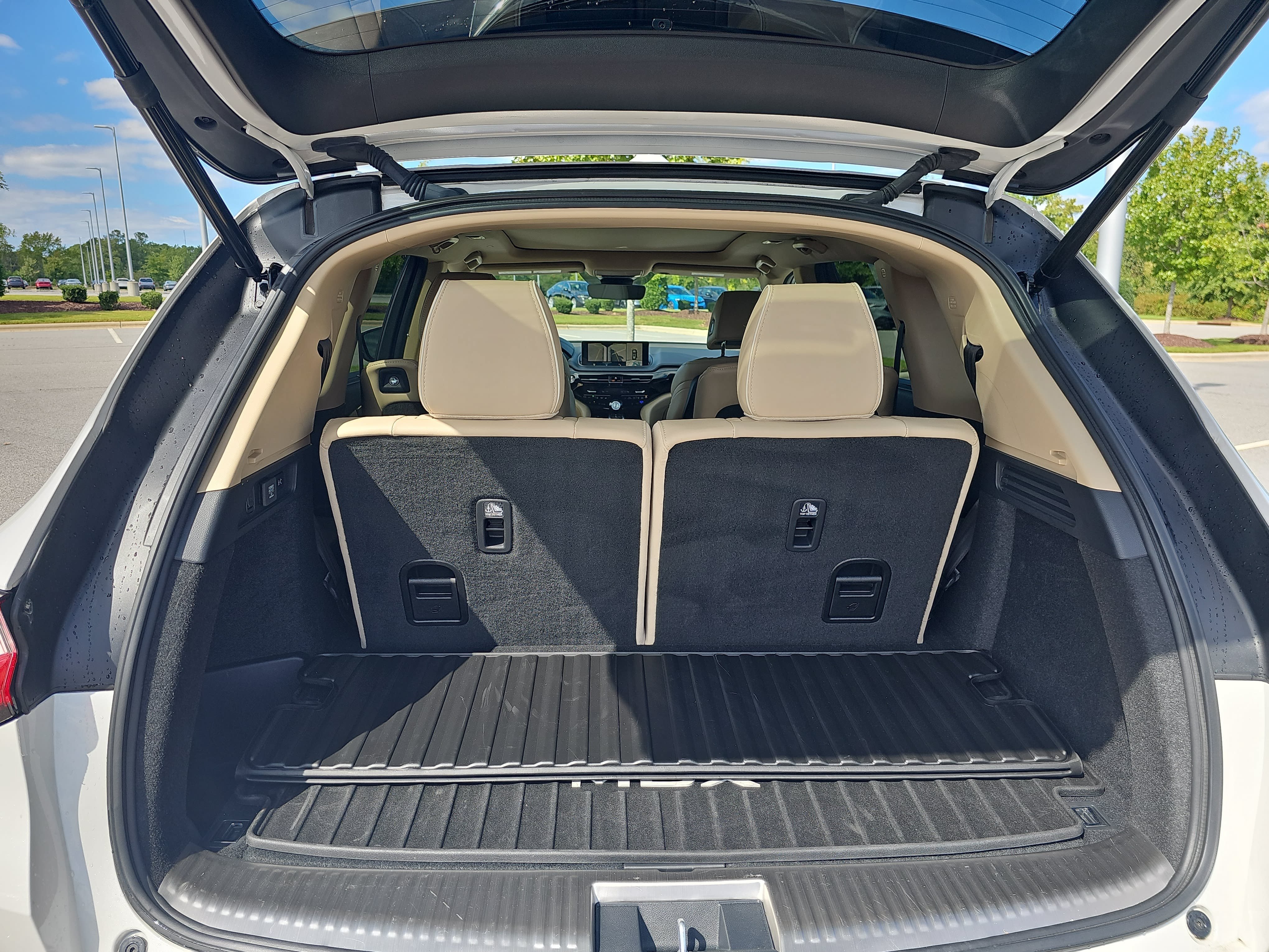 Used 2024 Acura MDX w/ Advance Package AWD/4WD image 13