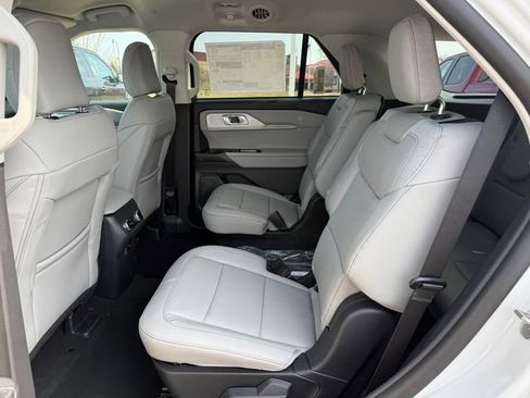 New 2026 Ford Explorer Active image 15