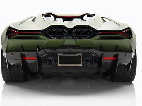 Used 2025 Lamborghini Revuelto AWD/4WD image 30