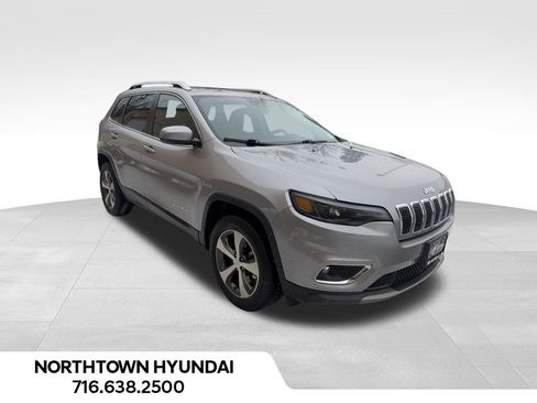 Used 2021 Jeep Cherokee Limited image 12