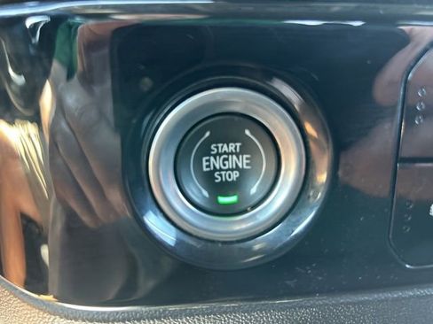 Used 2024 Chevrolet Silverado 1500 LT image 16