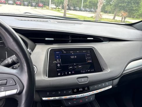 Used 2023 Cadillac XT4 Premium Luxury w/ Cold Weather Package AWD/4WD image 17
