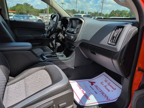 Used 2019 Chevrolet Colorado Z71 image 9