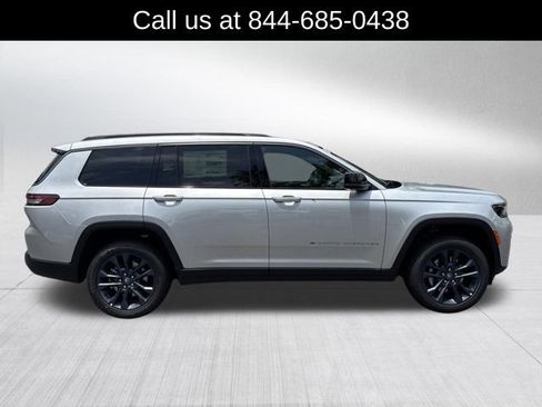 New 2026 Jeep Grand Cherokee L Limited AWD/4WD image 4