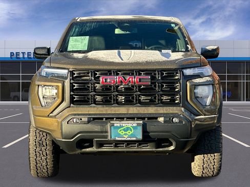 Certified 2025 GMC Canyon Elevation w/ Convenience Package image 9