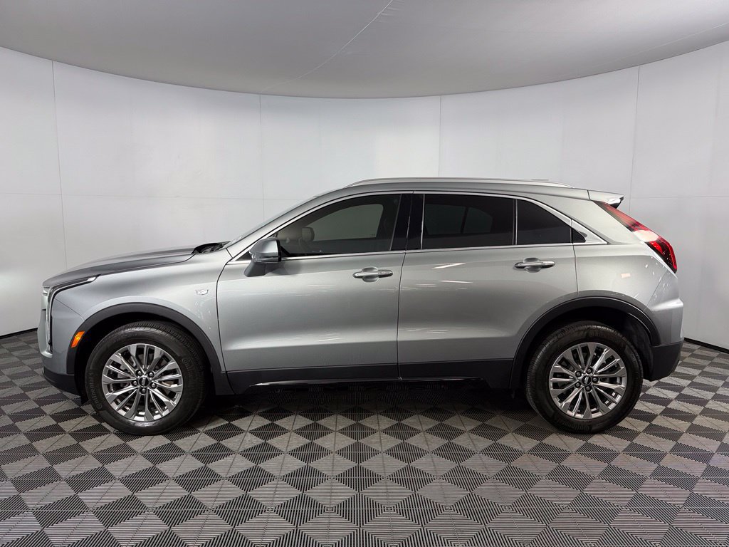 Used 2024 Cadillac XT4 Premium Luxury AWD/4WD image 10