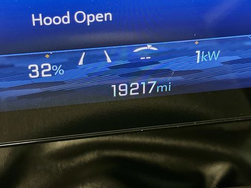 Used 2024 Chevrolet Blazer EV LT image 19