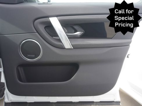 New 2025 Land Rover Discovery Sport S image 21