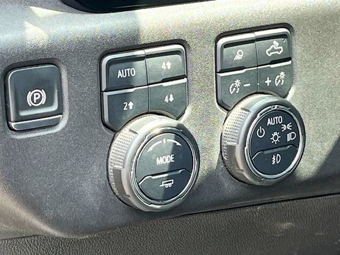 Used 2024 Chevrolet Silverado 1500 RST AWD/4WD image 10