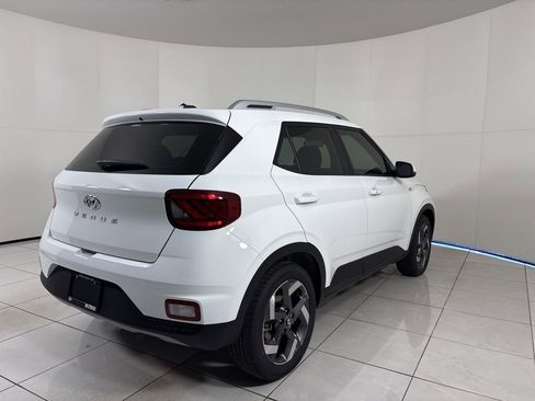 New 2026 Hyundai Venue SEL image 5