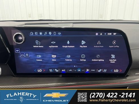 Used 2025 Chevrolet Traverse High Country FWD image 30