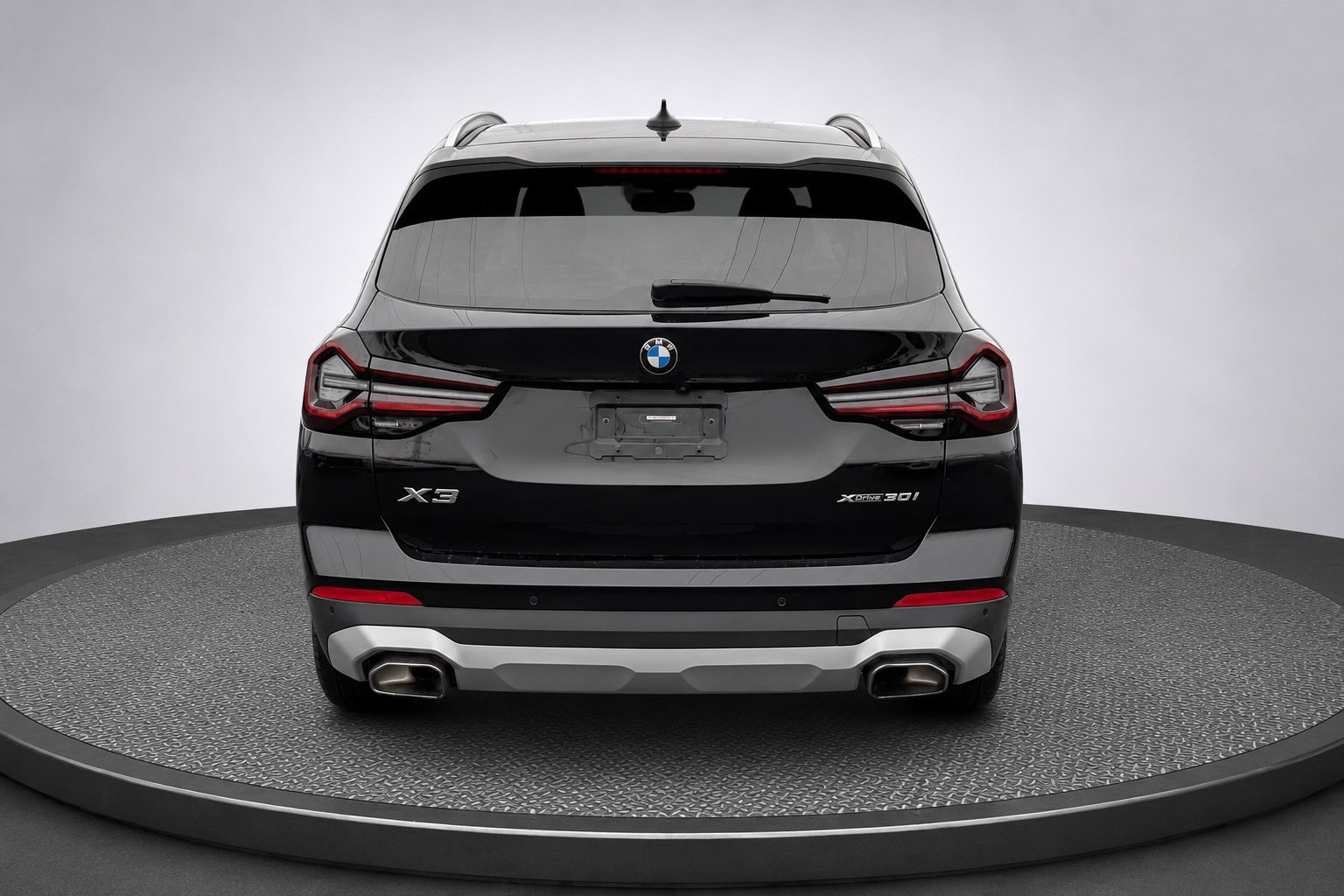 Used 2023 BMW X3 xDrive30i w/ Parking Assistance Package AWD/4WD image 17