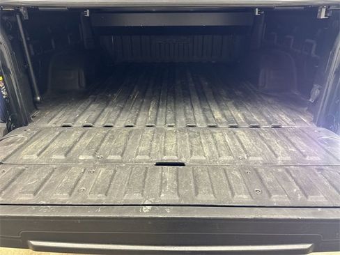 Certified 2022 GMC Sierra 1500 AT4 w/ AT4 Premium Package image 24