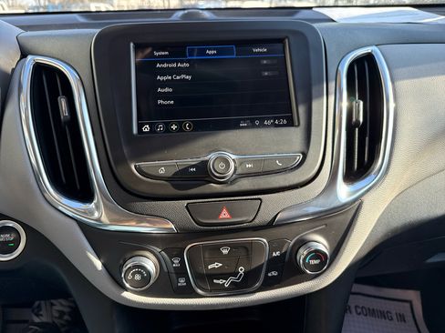 Used 2019 Chevrolet Equinox LT image 12