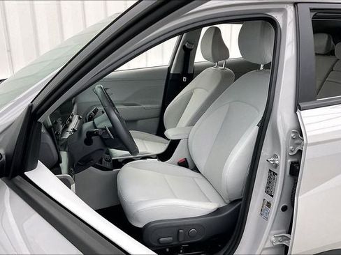 Certified 2024 Hyundai Kona SEL FWD image 8