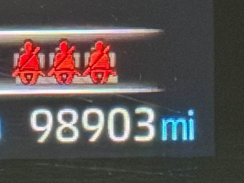 Used 2020 Toyota RAV4 XLE image 20