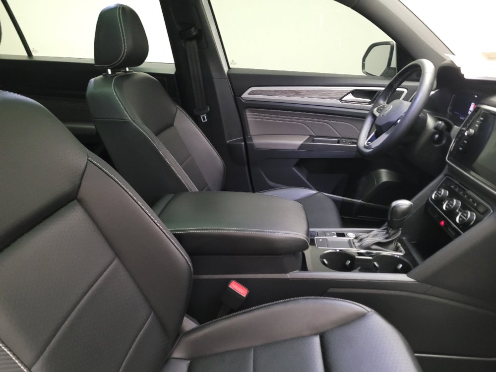 Used 2022 Volkswagen Atlas Cross Sport SE FWD image 21