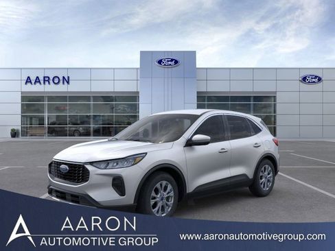 Used 2024 Ford Escape Active w/ Tech Pack #2 FWD image 1