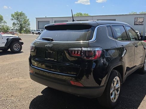 Certified 2025 Jeep Compass Sport AWD/4WD image 3