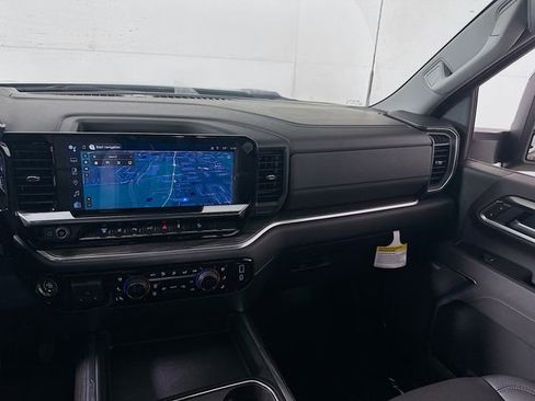 New 2025 Chevrolet Silverado 2500 LTZ w/ LTZ Convenience Package image 24