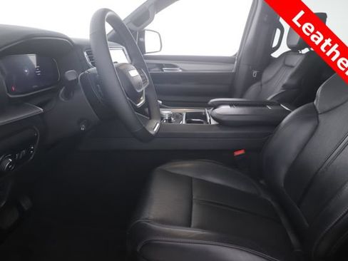 Used 2024 Jeep Wagoneer Series II AWD/4WD image 16