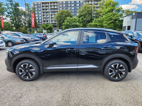 Used 2026 Nissan Kicks SV w/ Cold Weather Package AWD/4WD image 9