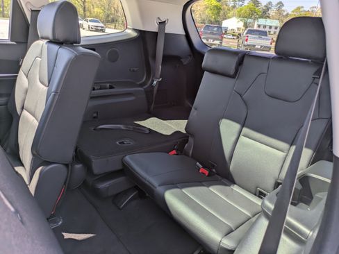 Used 2025 Kia Telluride SX image 16