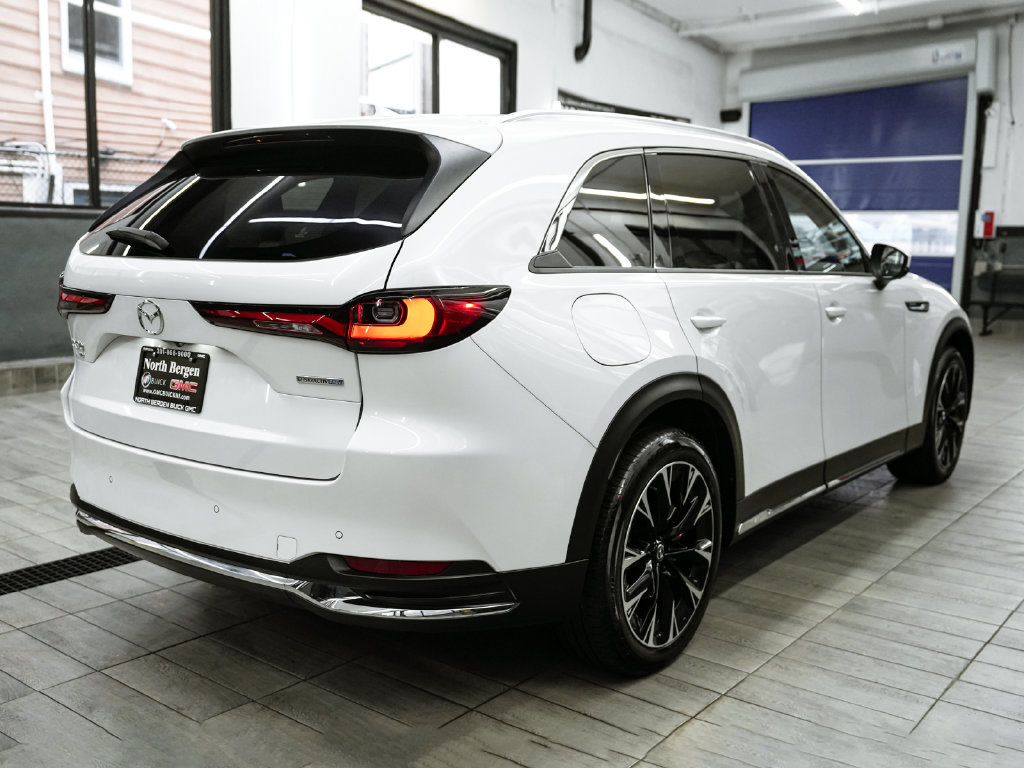Used 2024 MAZDA CX-90 Plug-In Hybrid w/ Premium Plus AWD/4WD image 6