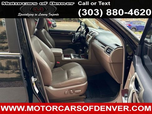 Used 2017 Lexus GX 460 Premium w/ Premium Package image 10