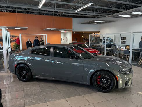 Used 2023 Dodge Charger SRT Hellcat image 5