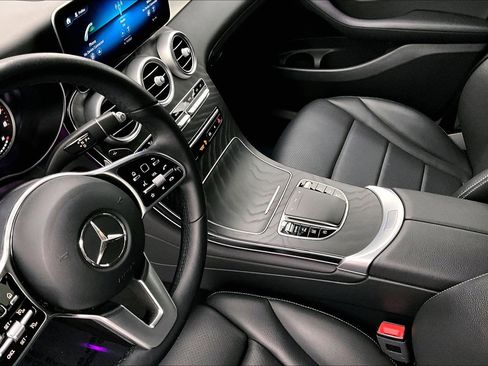 Certified 2022 Mercedes-Benz GLC 300 image 14