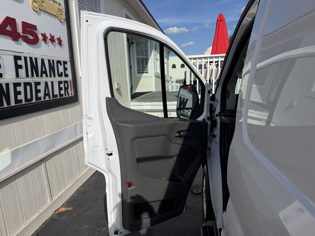 Used 2025 Ford Transit 250 Low Roof w/ Exterior Upgrade Package RWD image 8