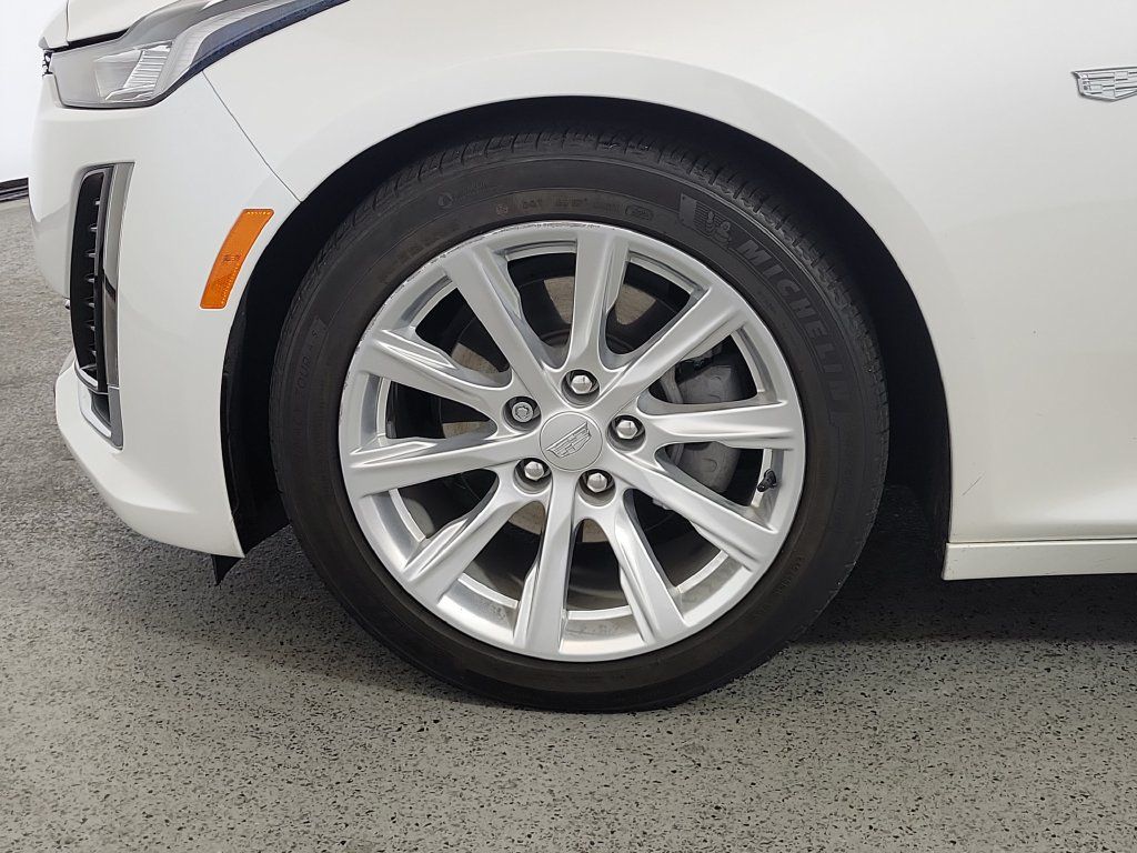 Used 2022 Cadillac CT5 Luxury w/ Sun And Sound Package RWD image 9